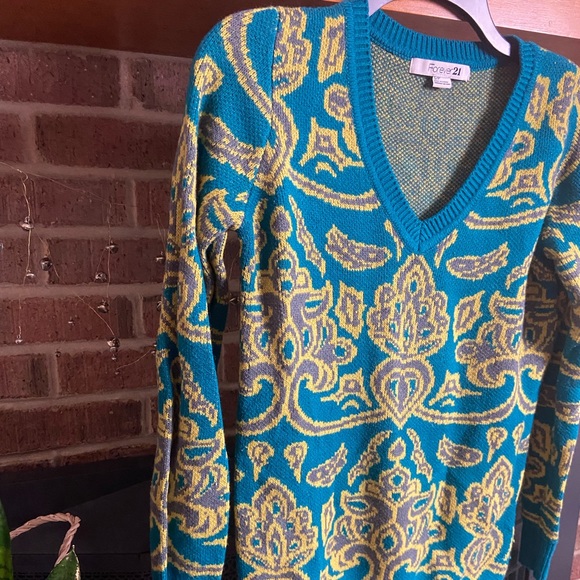 Vintage Forever 21 Teal, Gray, & Yellow Sweater, Size S - Picture 2 of 5